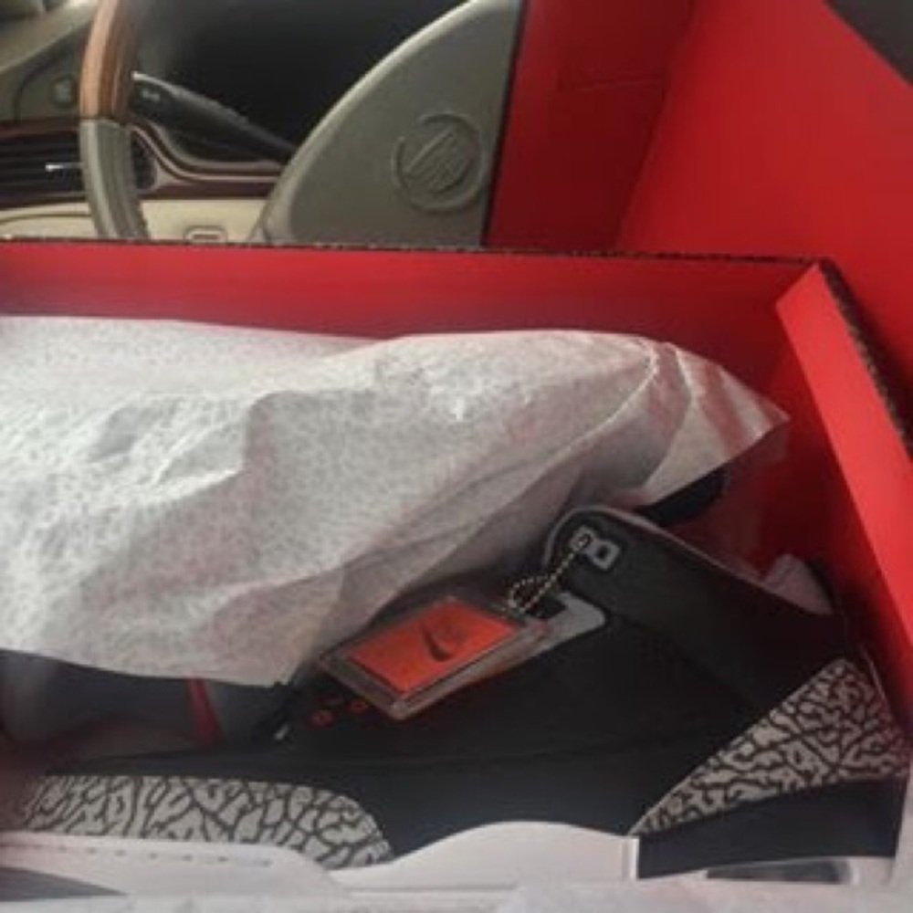 jordan black cement 3s 500$